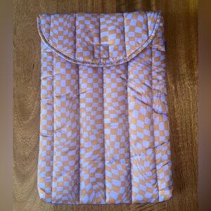 BAGGU Puffy Laptop Sleeve 16" Lavender Trippy Checkered Print